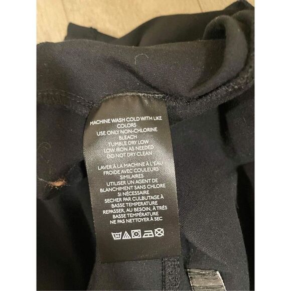 New Urban  Outfitters UO Leon Fruit Biker Shorts Size M - Picture 8 of 9